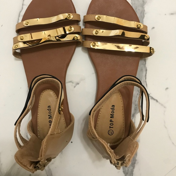 Gold and creme alligator flats - Picture 6 of 7